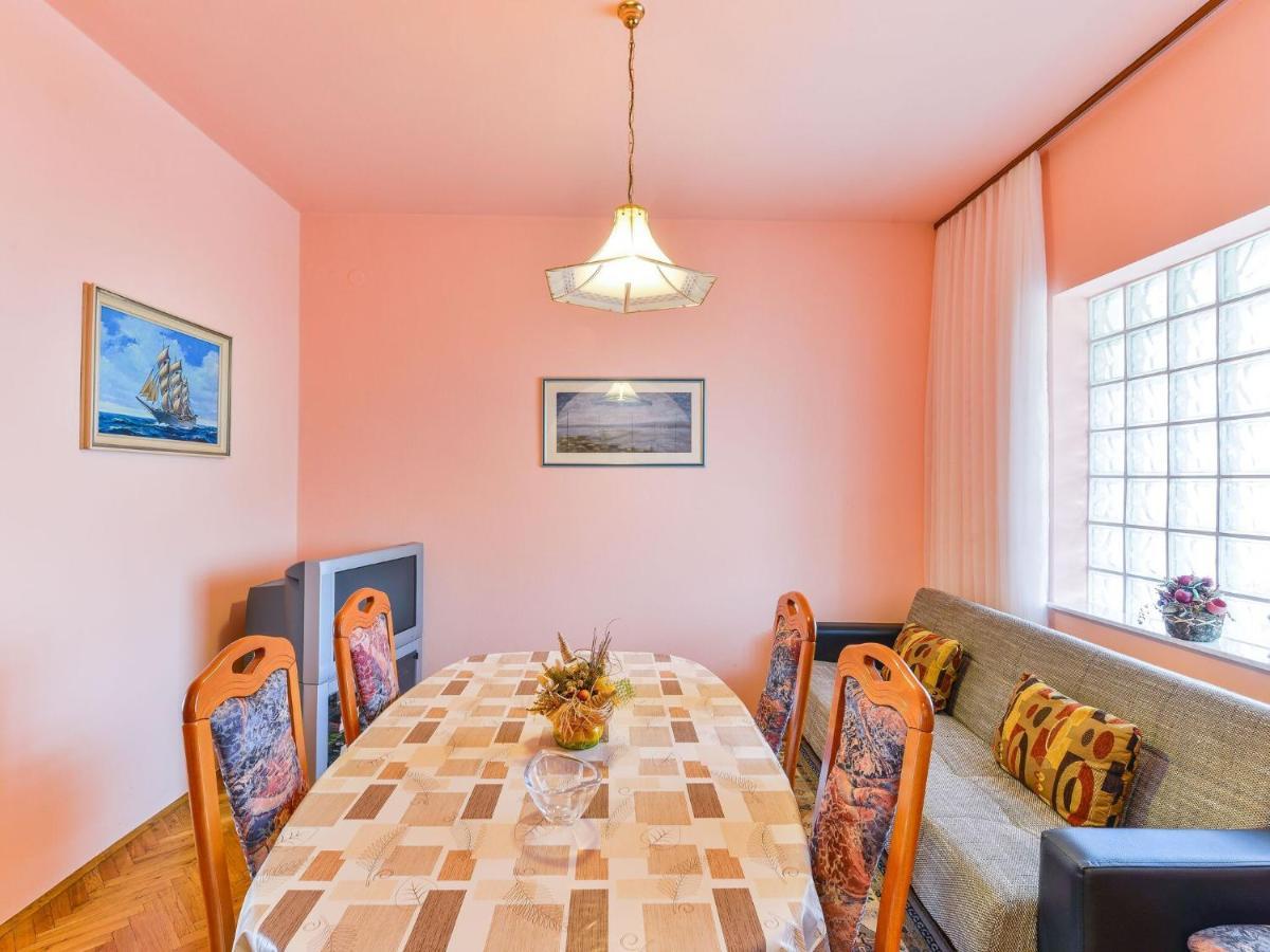Apartments In House Liveric, In Vir At The Beach Esterno foto